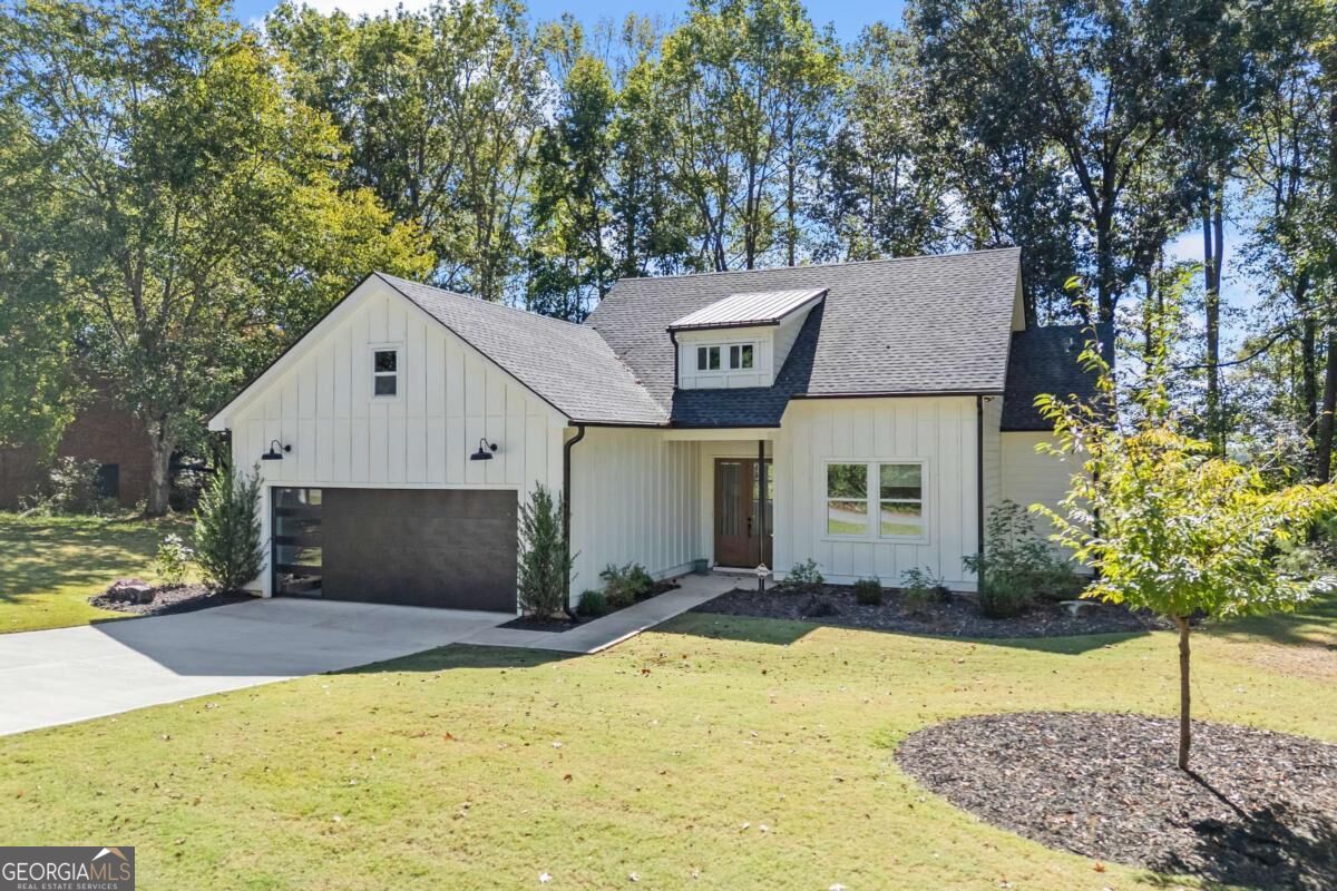 220 Fairlane Dr — photo