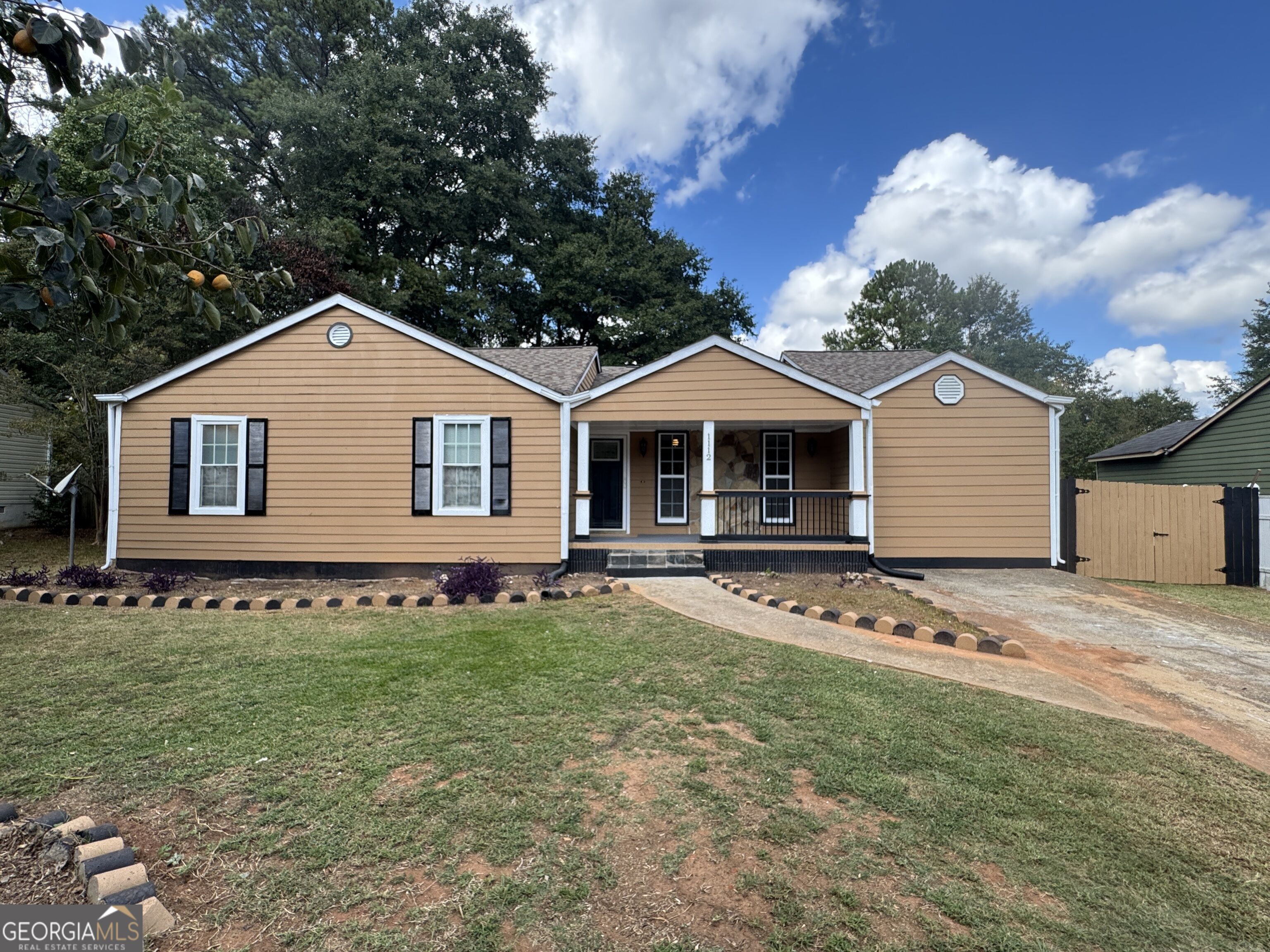 1112 Reynolds Ct — photo