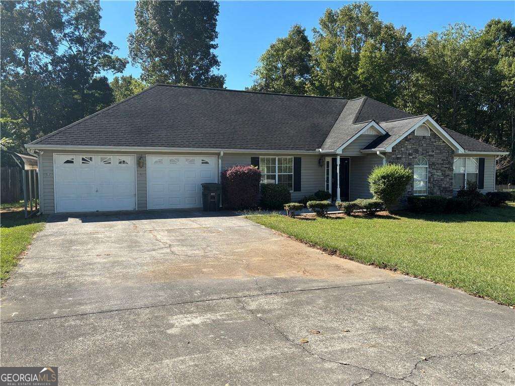 331 Wildwood Cir SE — photo