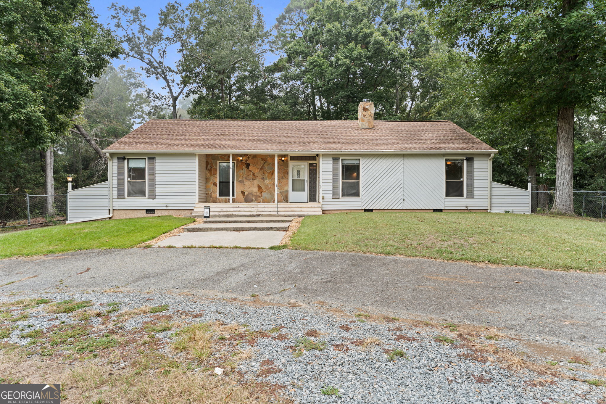 2325 Claxton Dairy Rd — photo