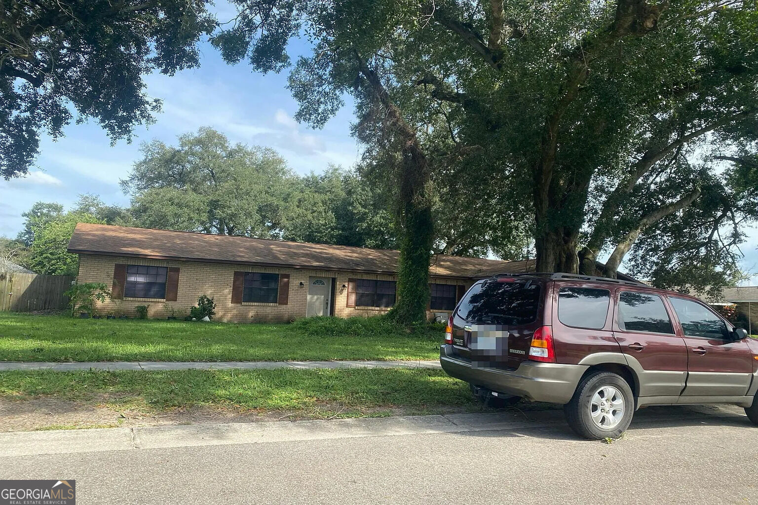 803 Bills Cir — photo