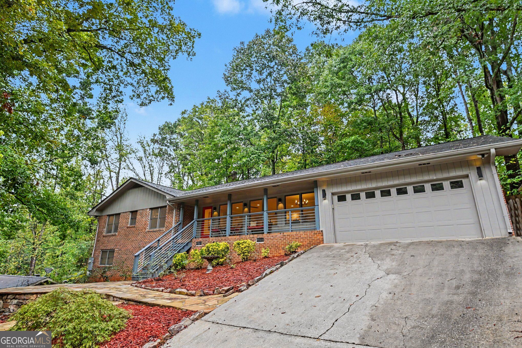 2501 Midvale Ct — photo