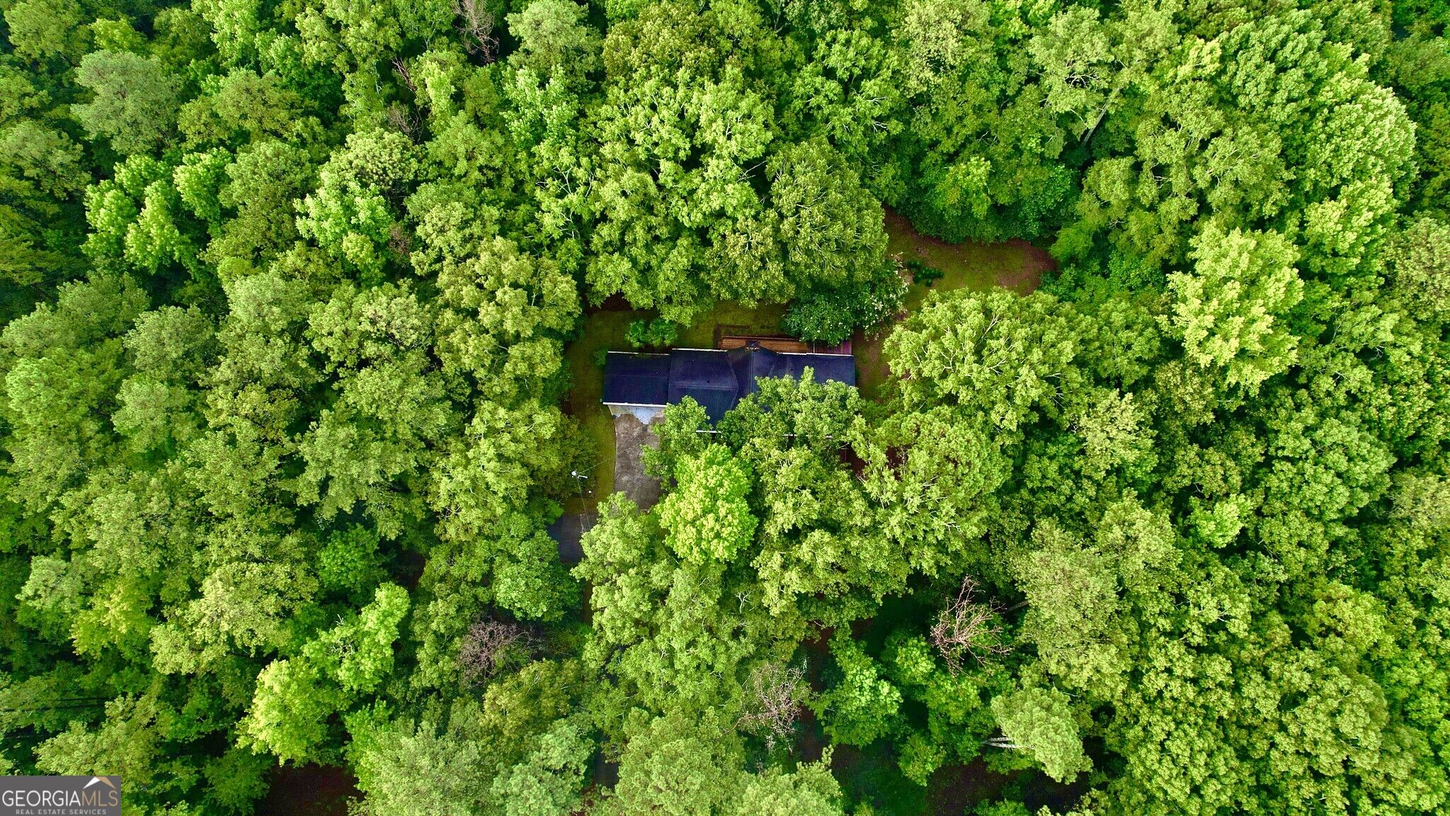 320 Sherwood Rd — photo