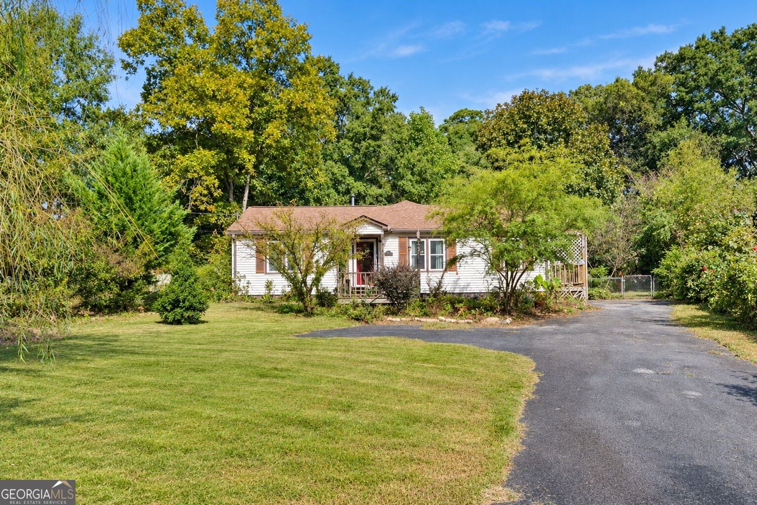 362 Lane Dr — photo
