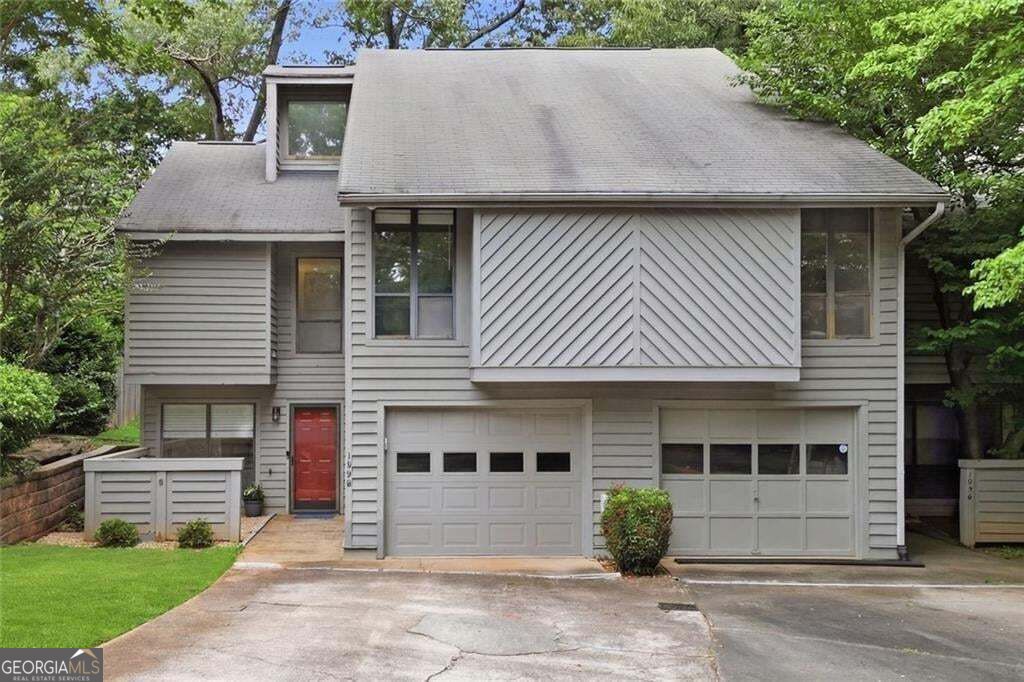 1098 Creatwood Pl SE — photo
