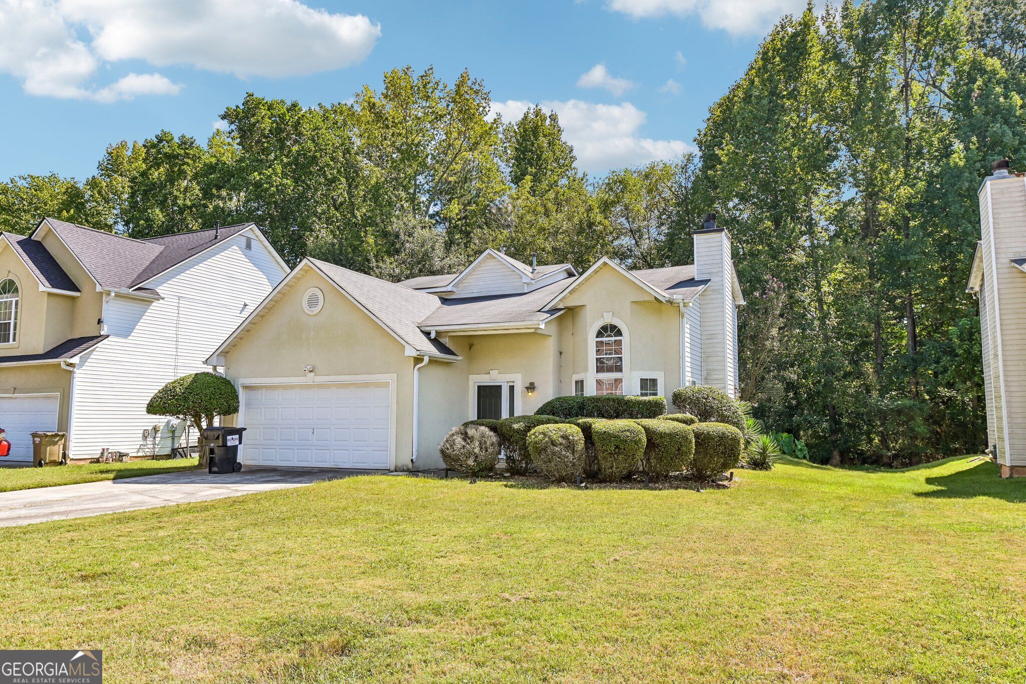 1117 W Shore Dr — photo