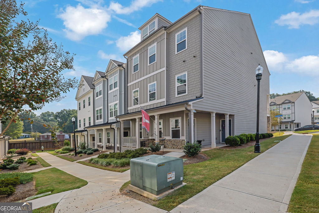 2112 Prichard Park Dr — photo
