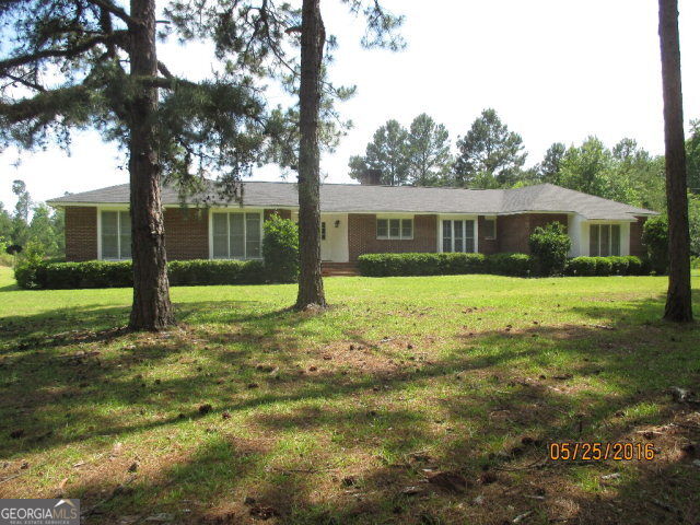 296 Eugene Ward Road, Adrian, GA 31002