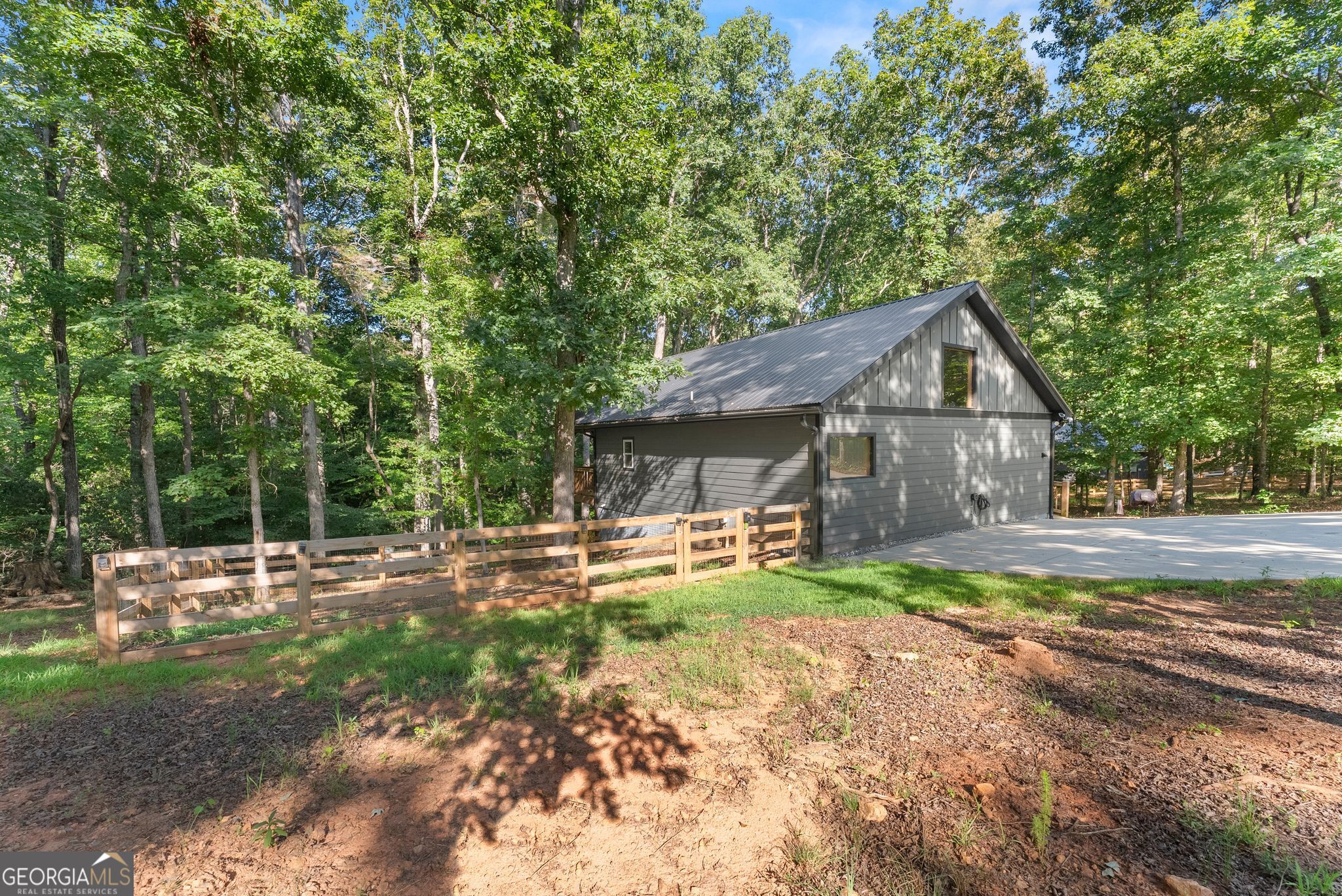 162 Hickory Ridge Dr — photo