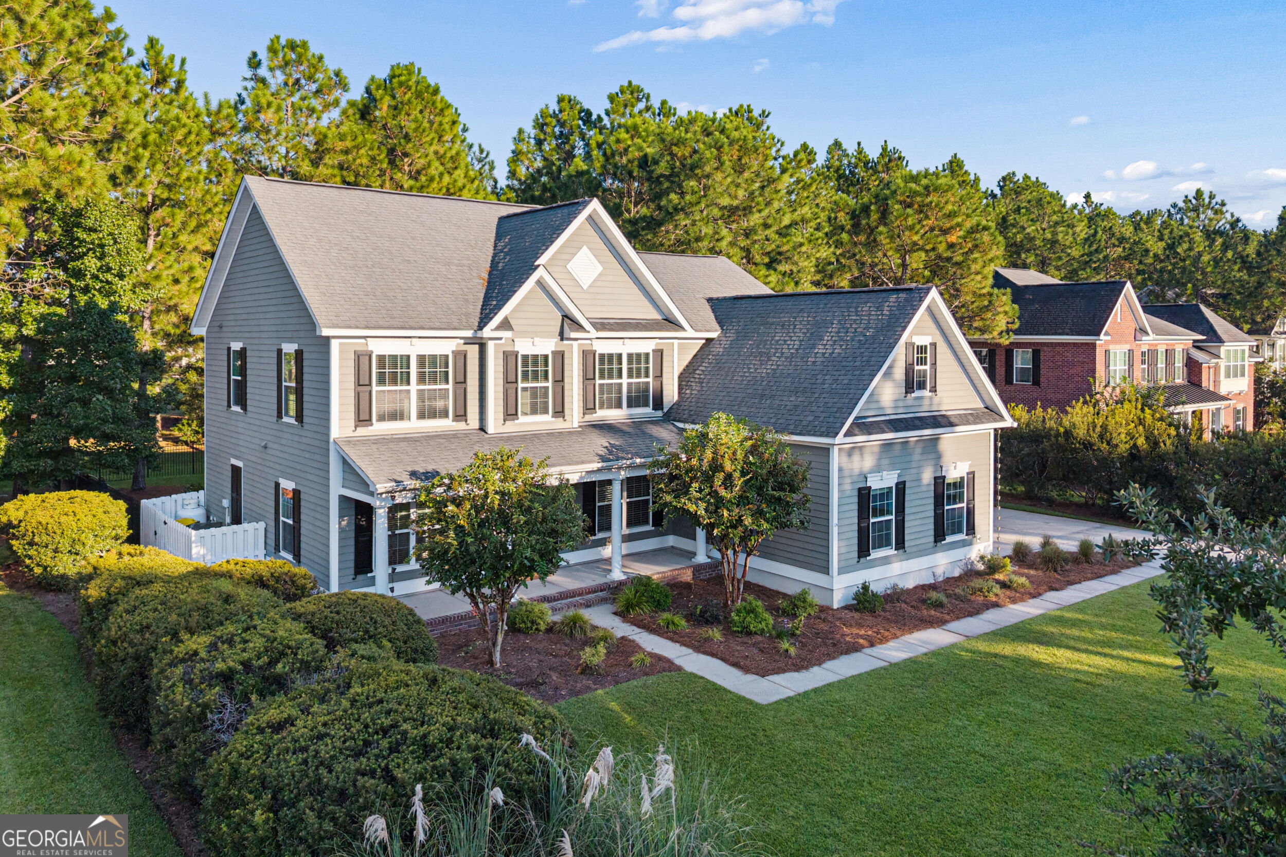 118 Sutton Ln — photo