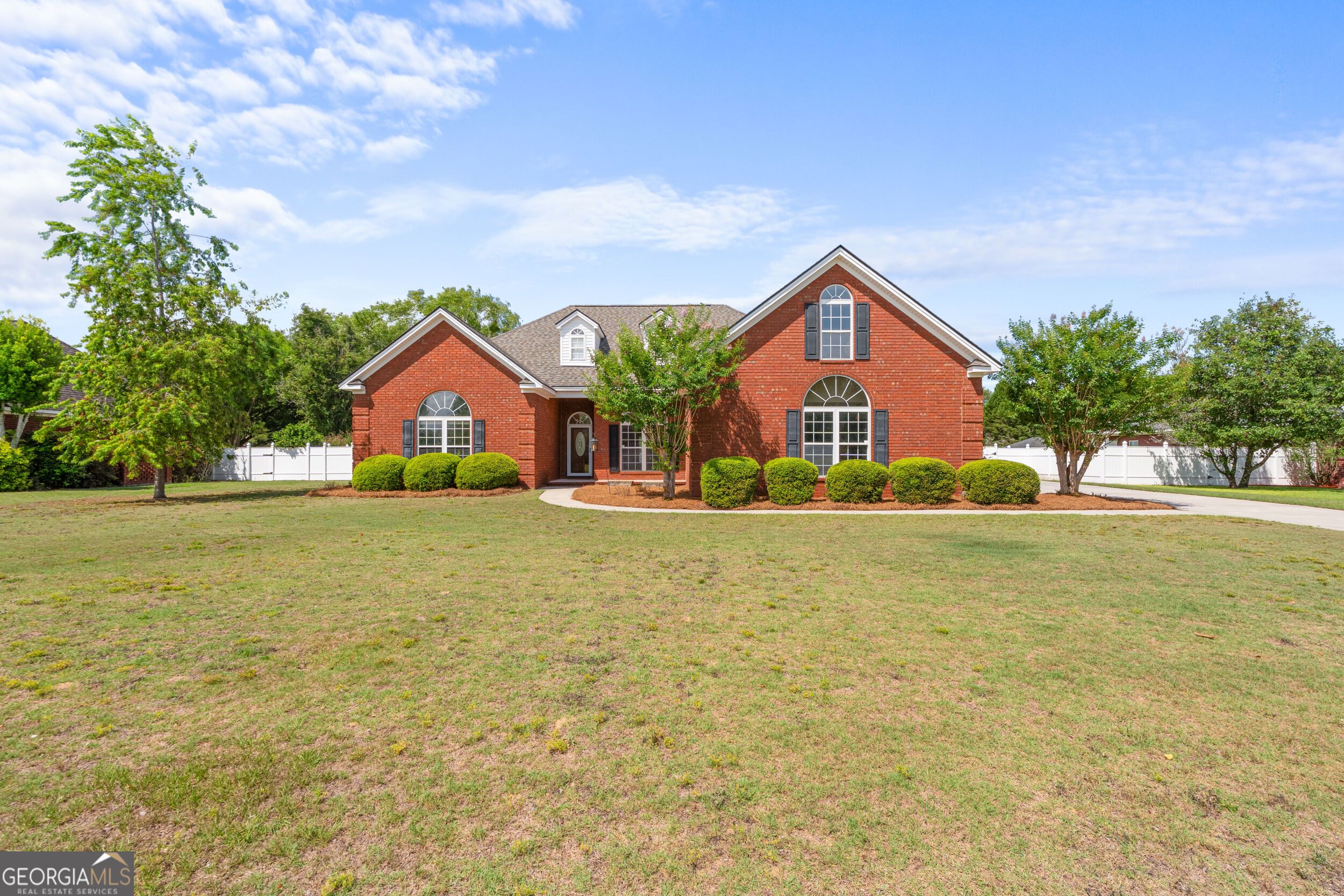 304 Flat Bush Dr — photo