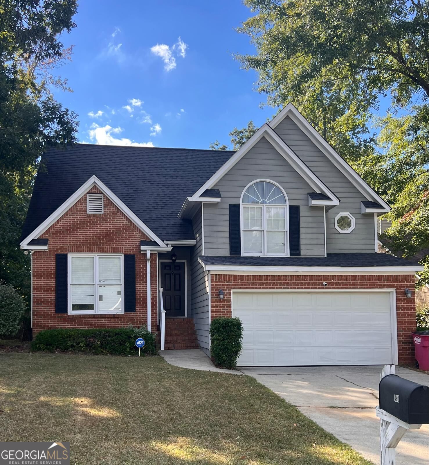 480 Ashville Dr — photo