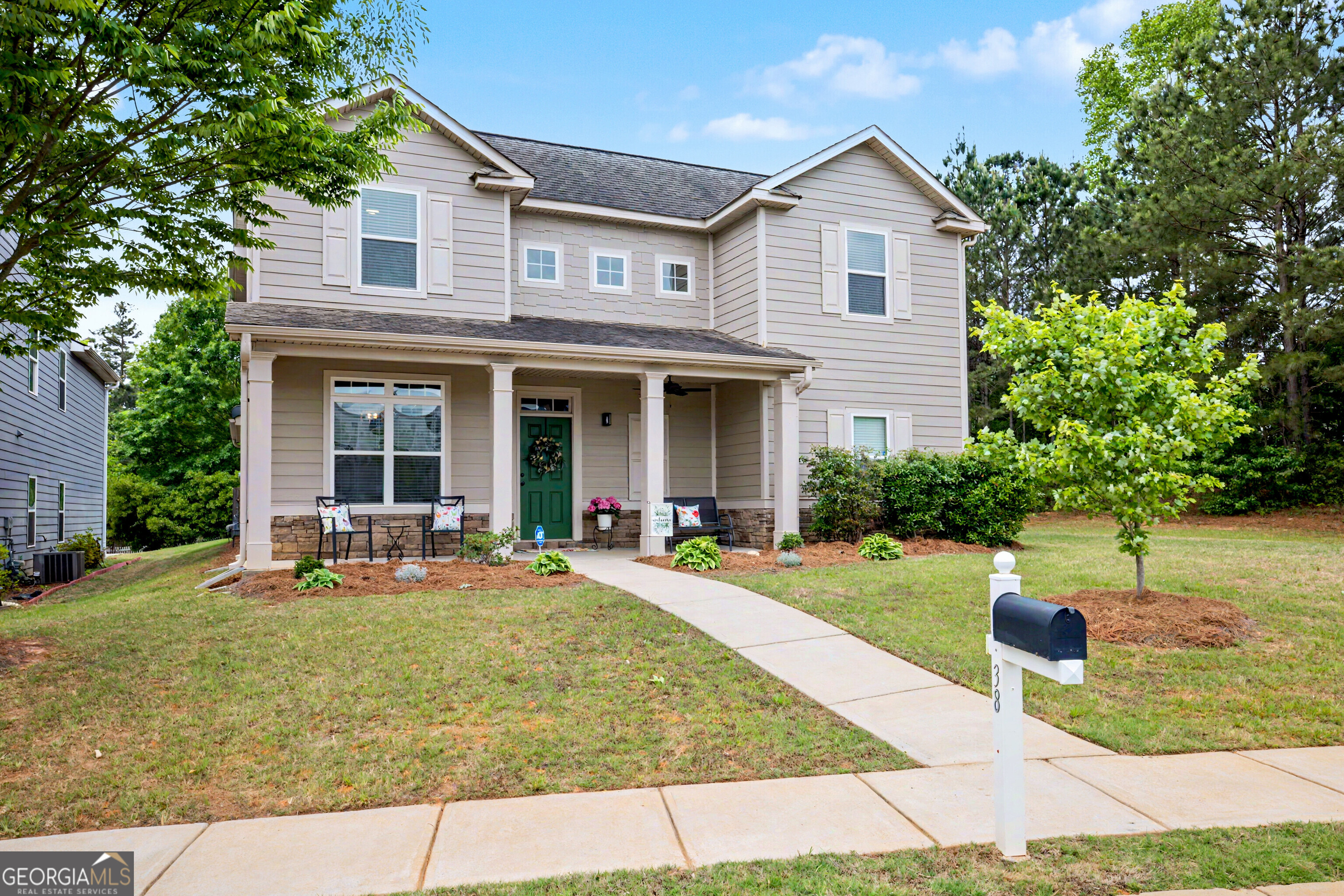 38 Remington Way — photo