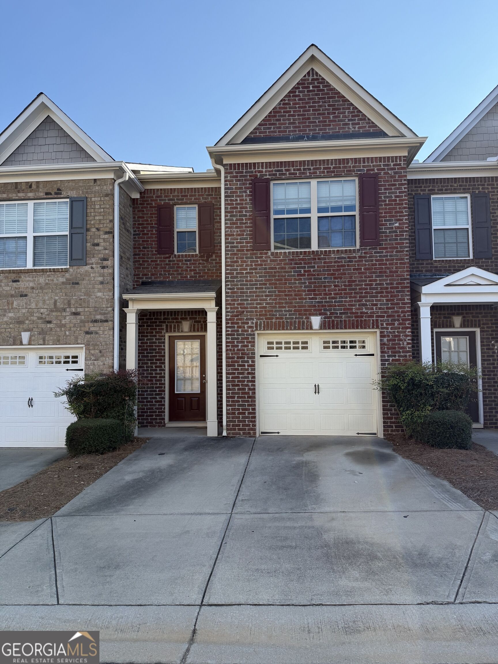 2733 Knelston Oak Way — photo