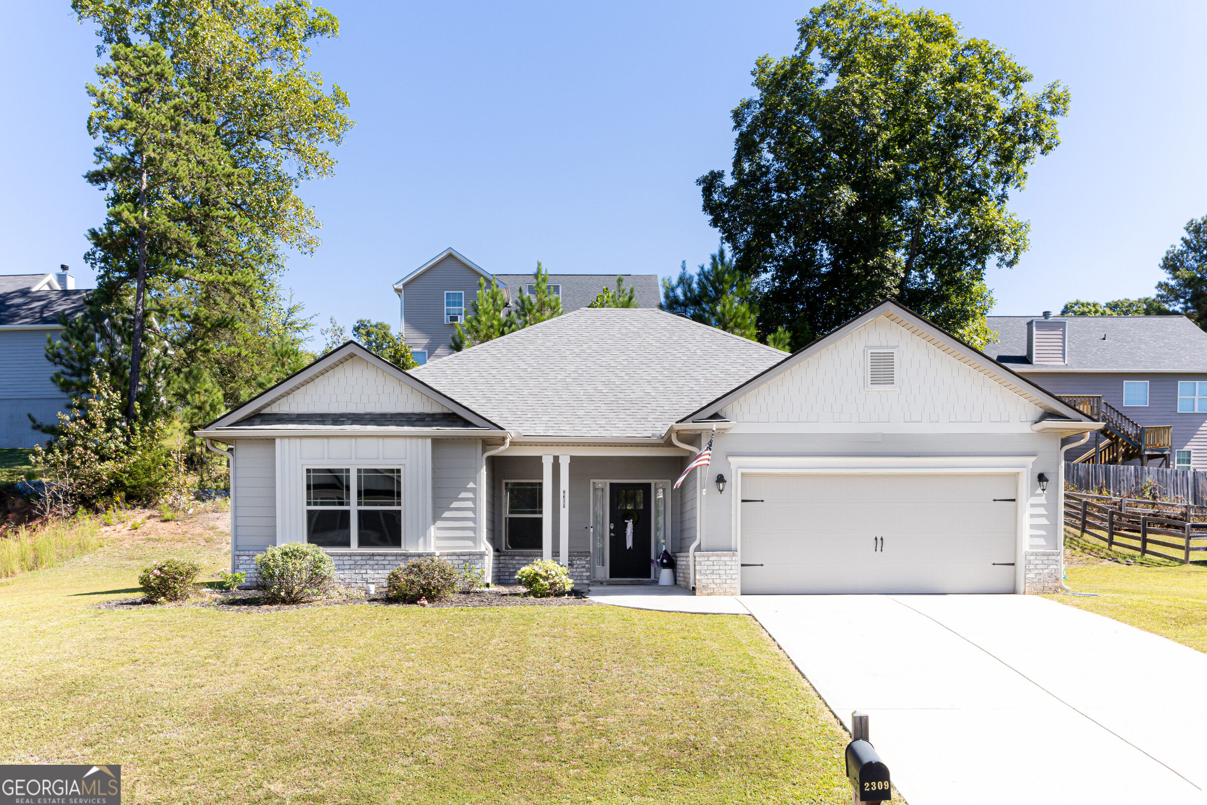 2309 Remington Dr — photo