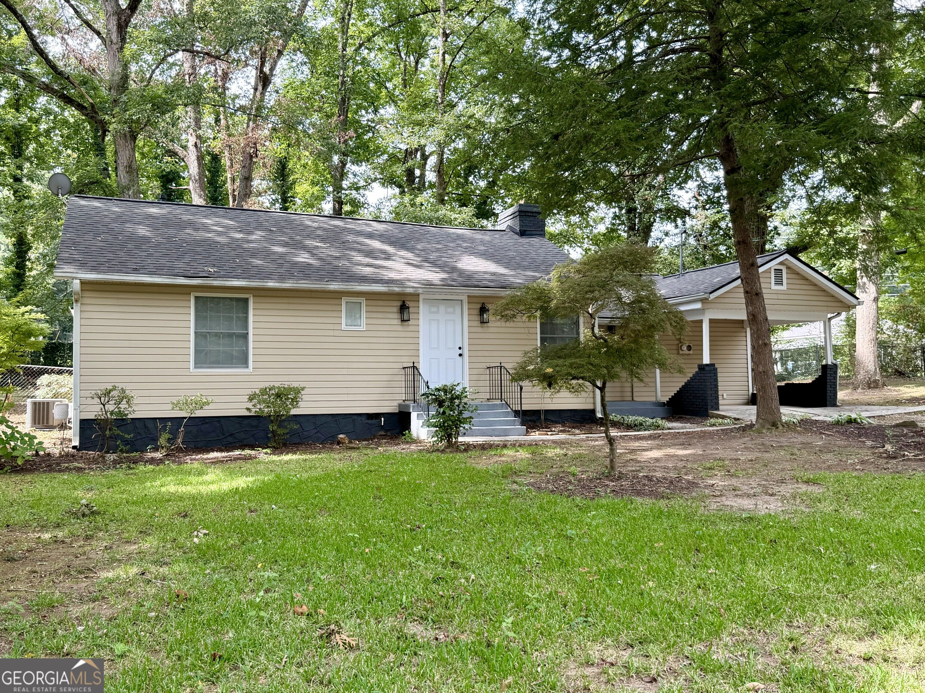 1268 Woodland Rd NE — photo