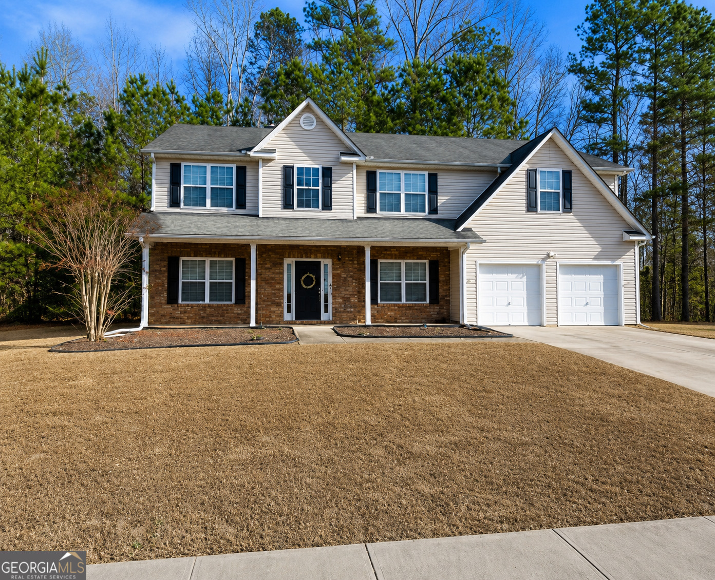 151 Holbrook Dr — photo