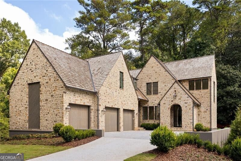 1353 W Wesley Rd NW — photo