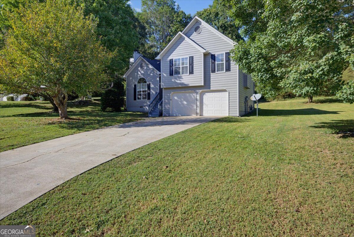 2340 Hollie Ln — photo