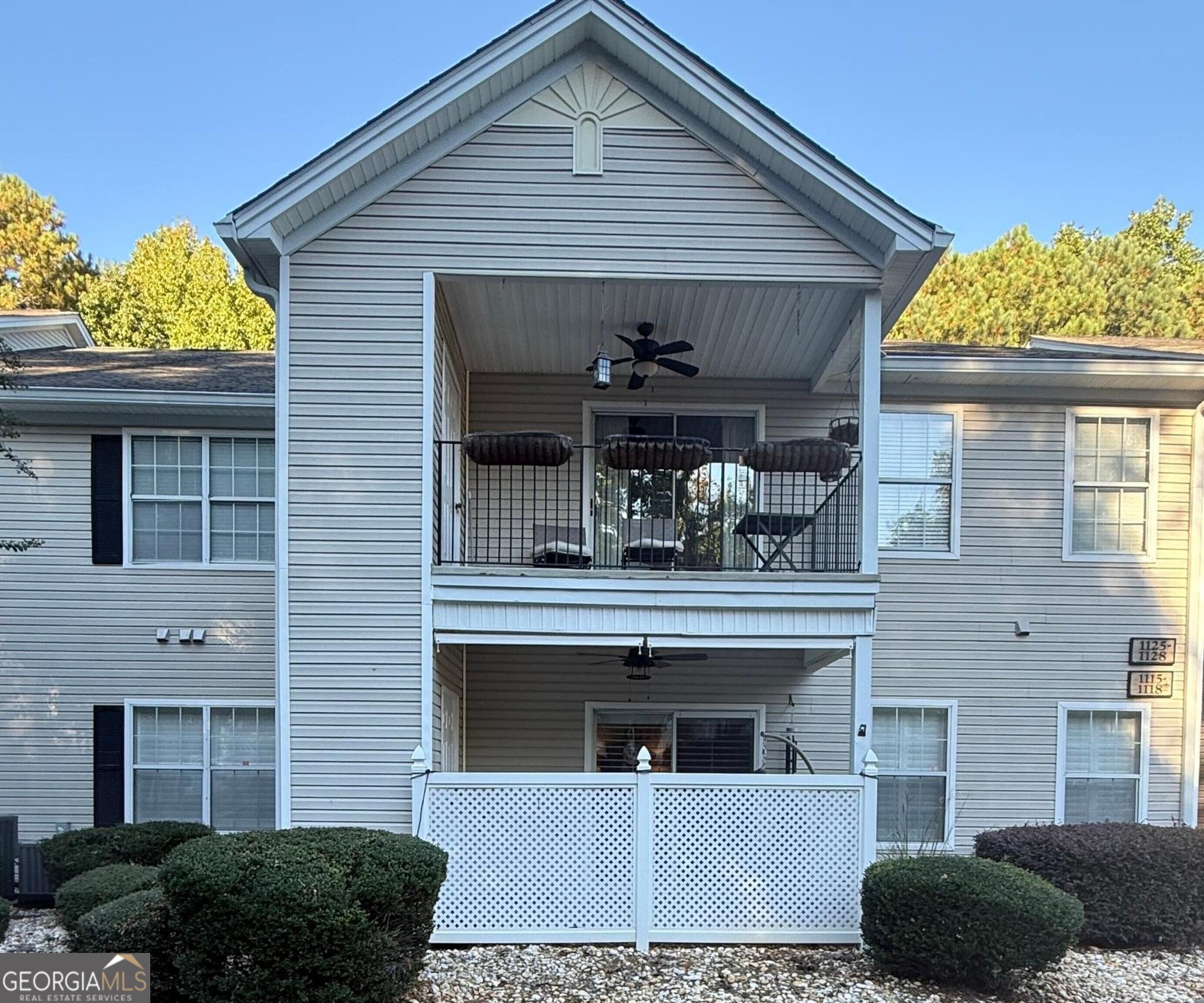 1115 Ridgefield Dr — photo