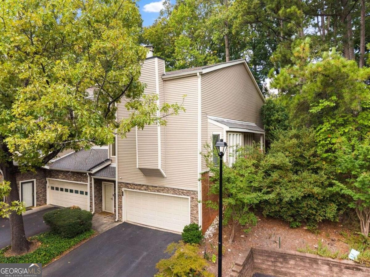 18 Basswood Cir — photo