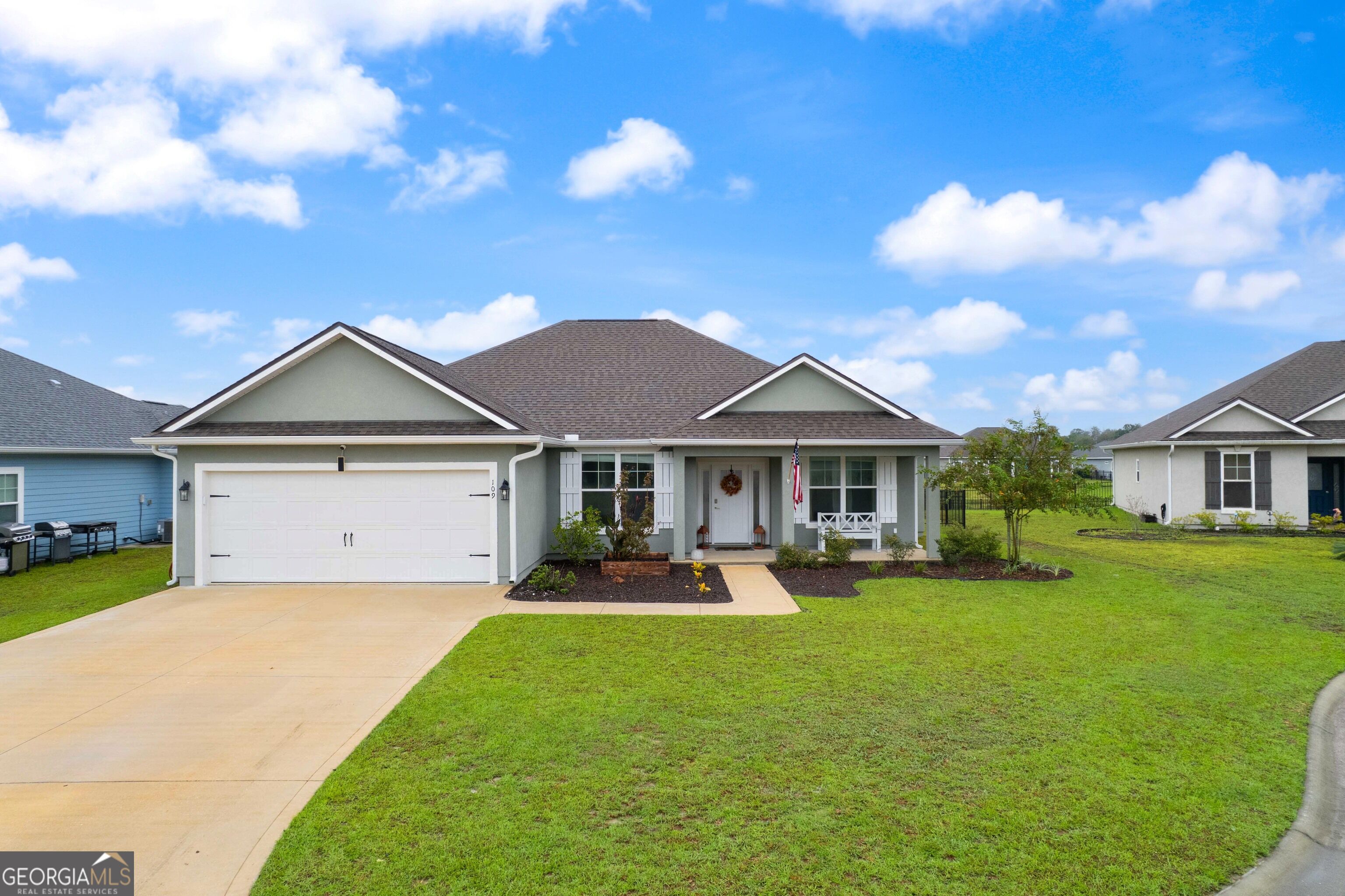 109 Vela Ct — photo
