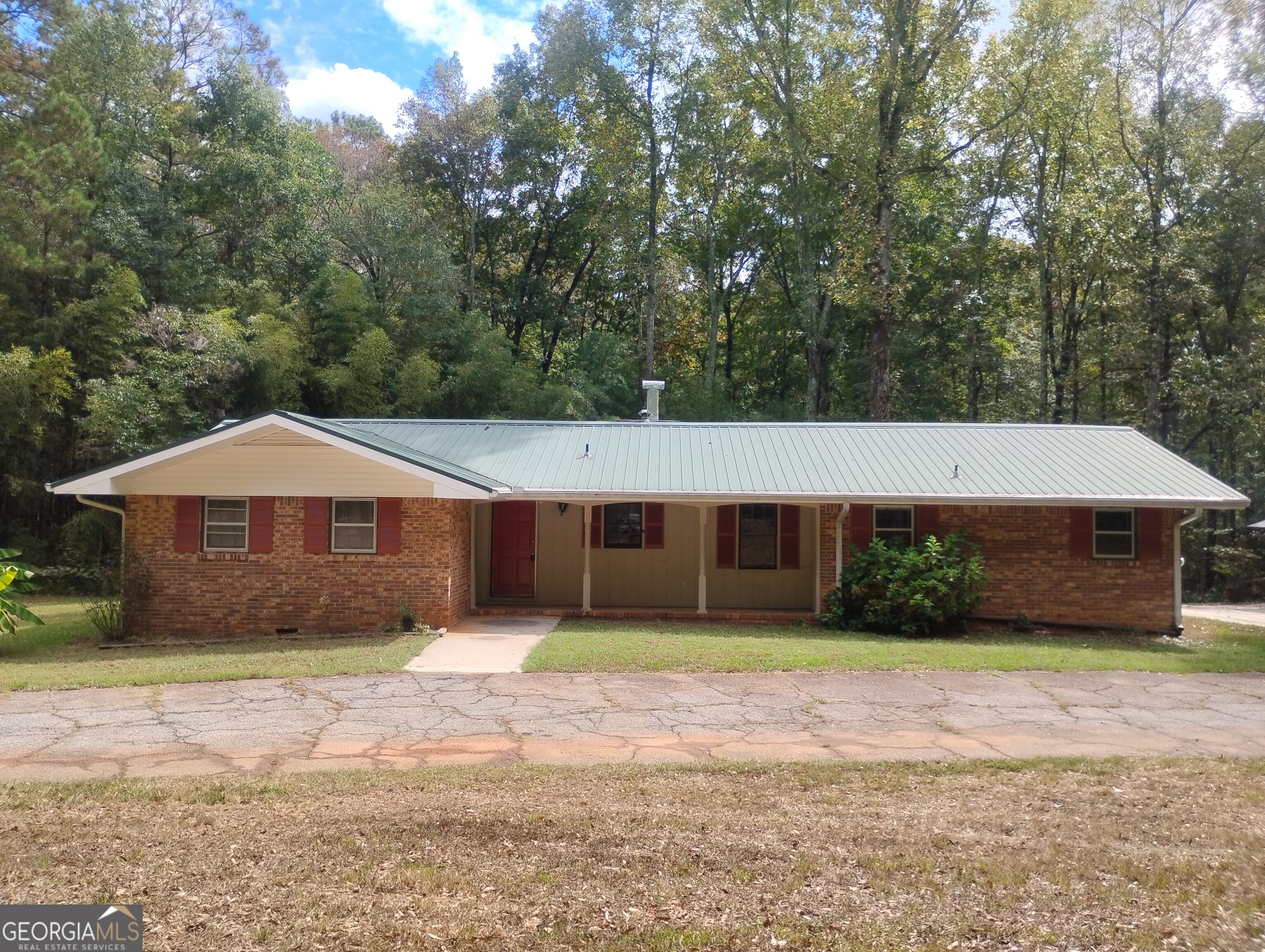 3000 White Pine Ln — photo