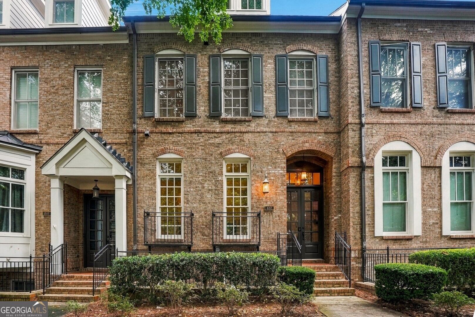 657 Lockton Pl — photo