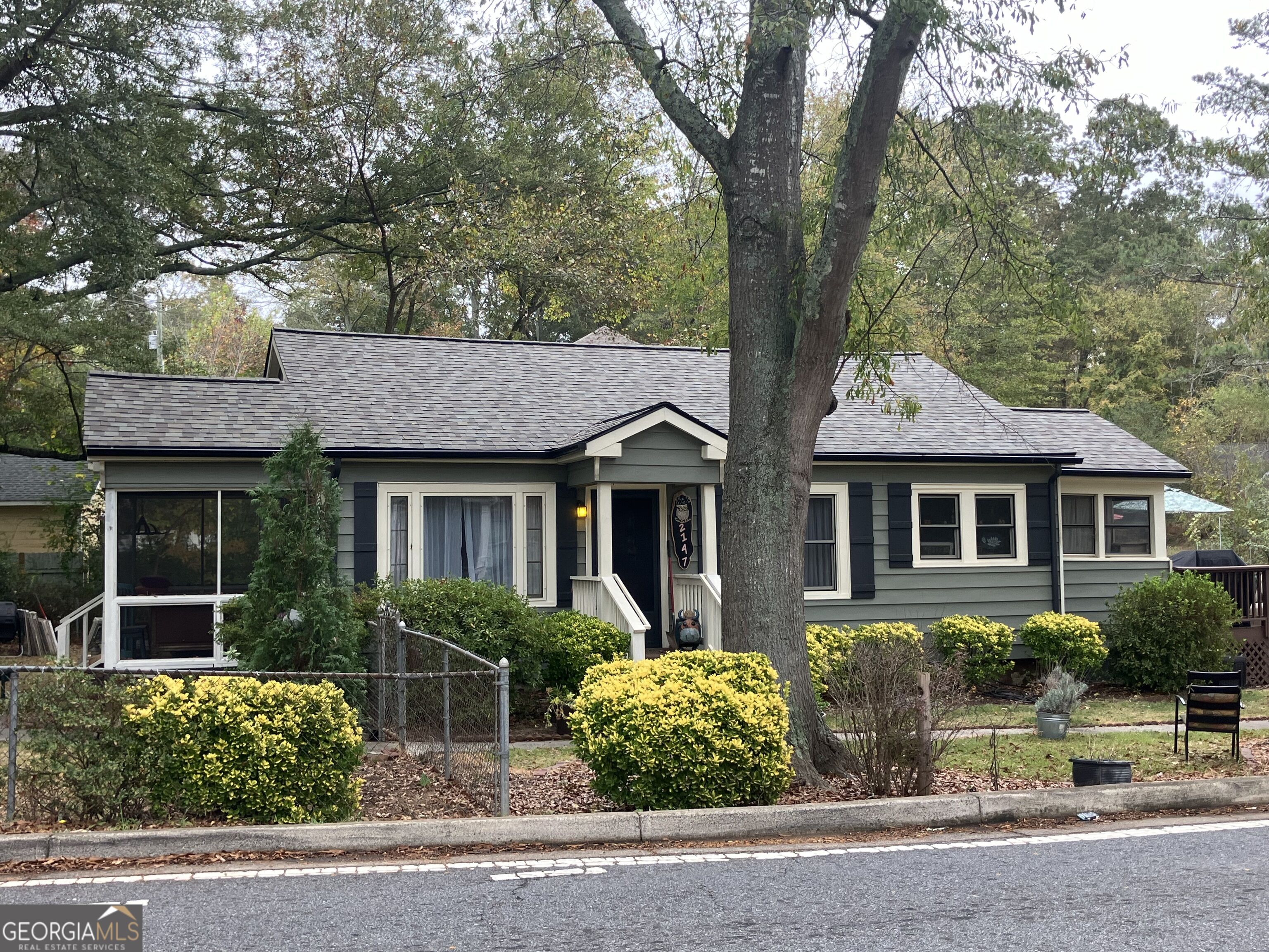 2147 Burnt Hickory Rd NW — photo