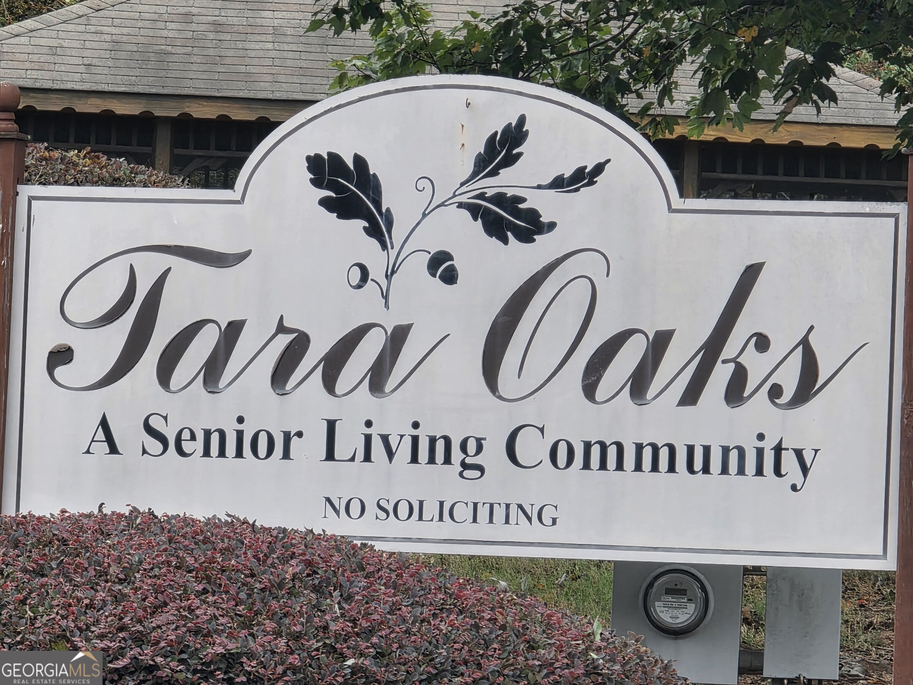 6880 Tara Oaks Dr — photo