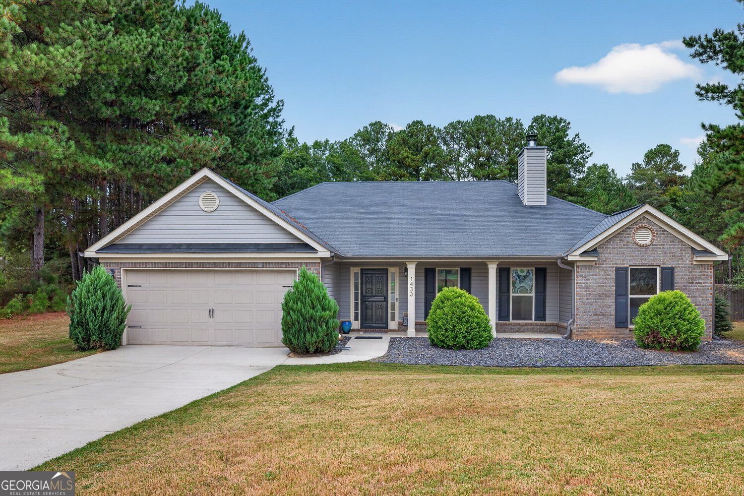 1433 Palmer Dr — photo