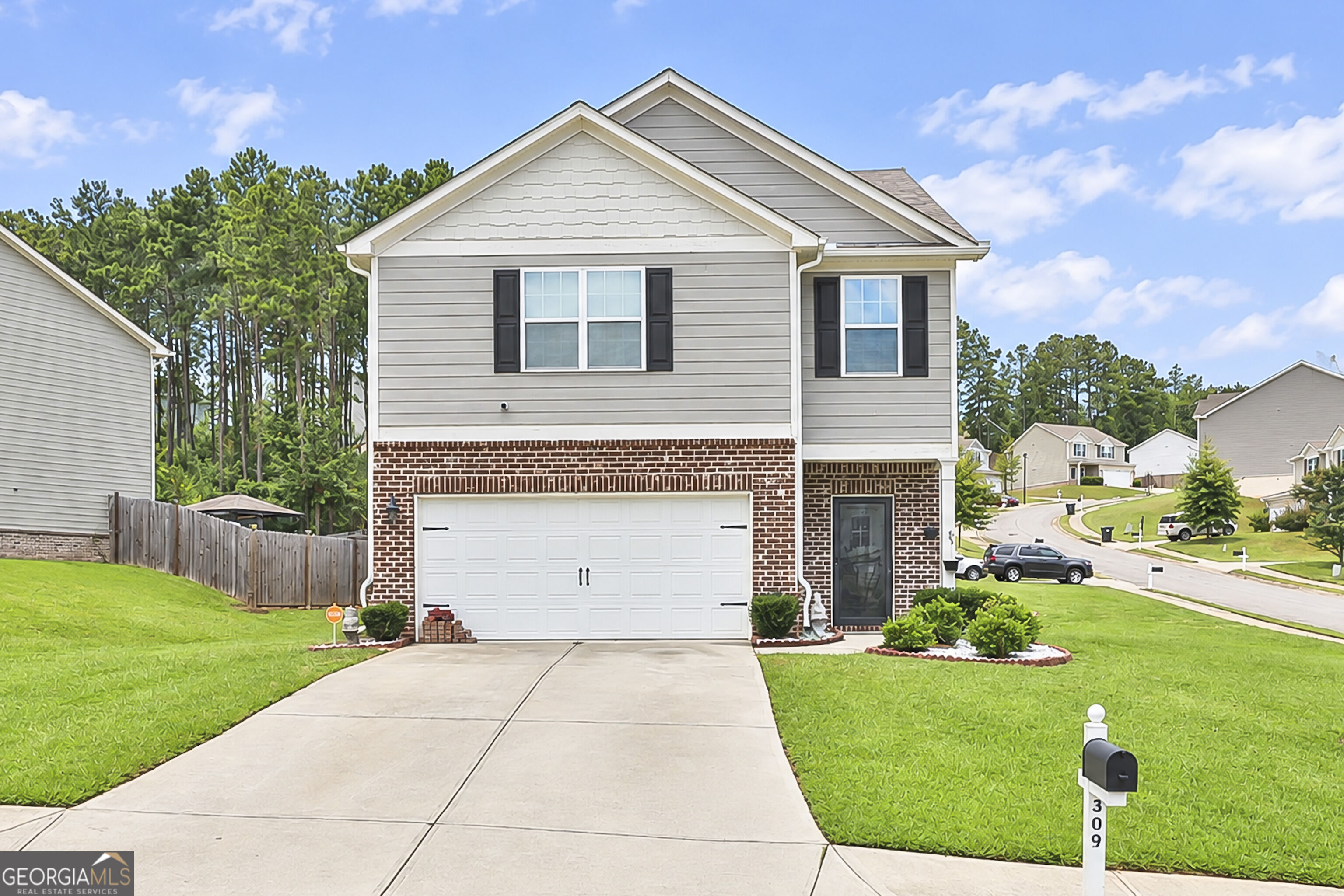 309 Augusta Woods Dr — photo