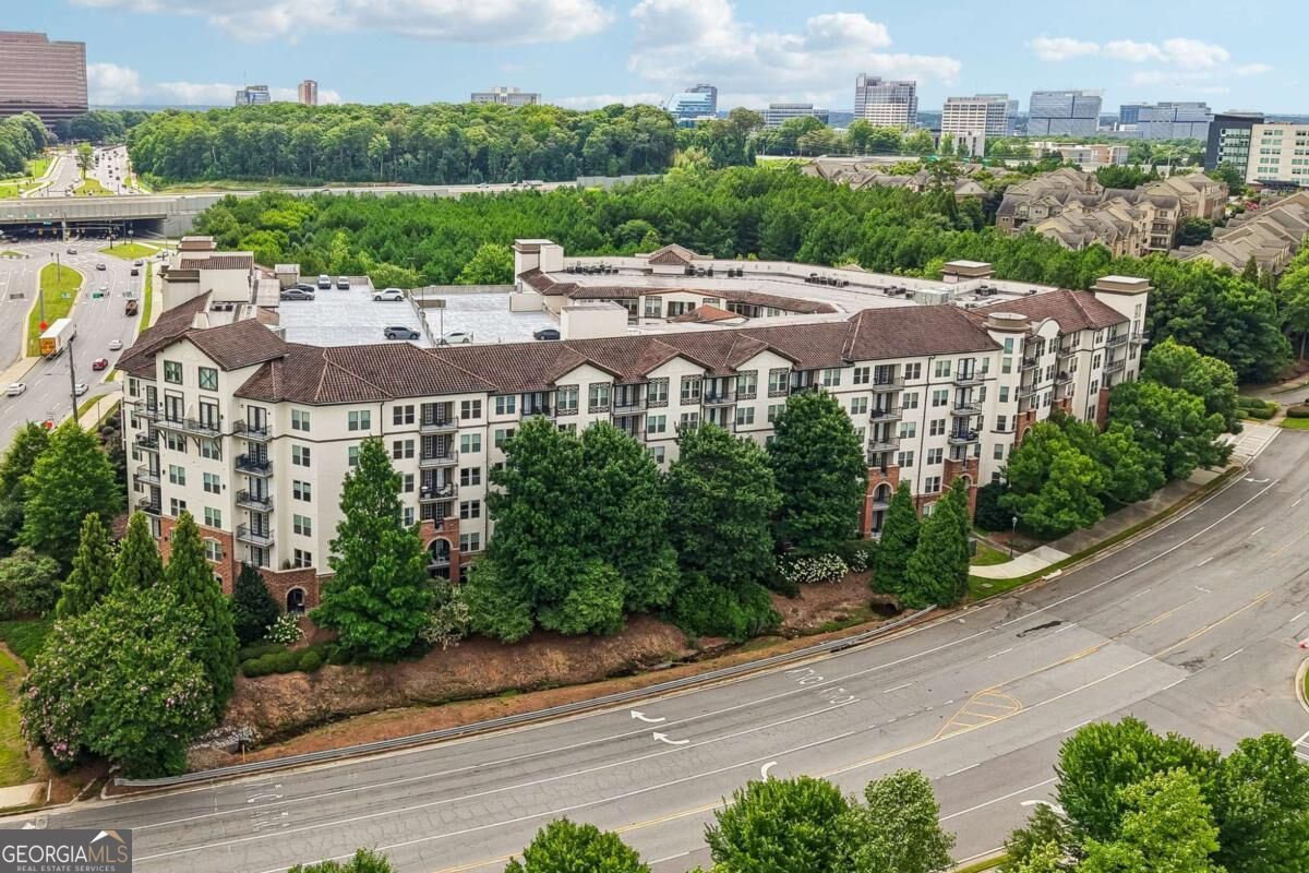 901 Abernathy Rd NE Unit 6230 — photo