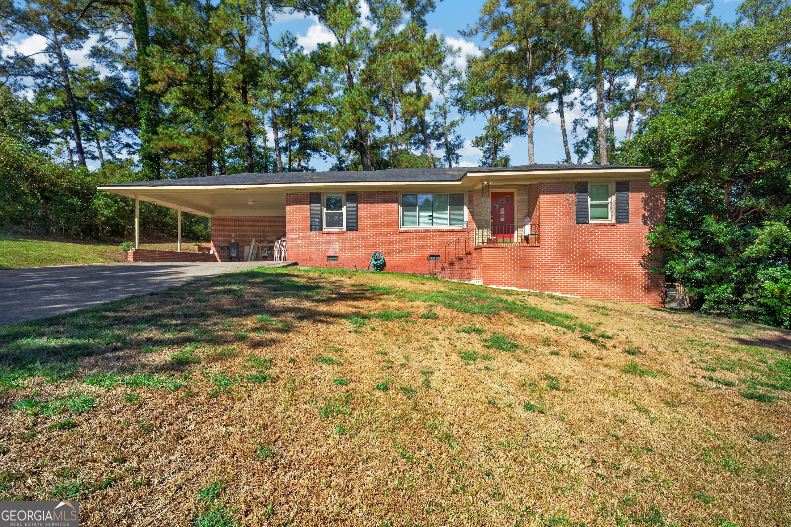 720 Forest Ridge Dr W — photo