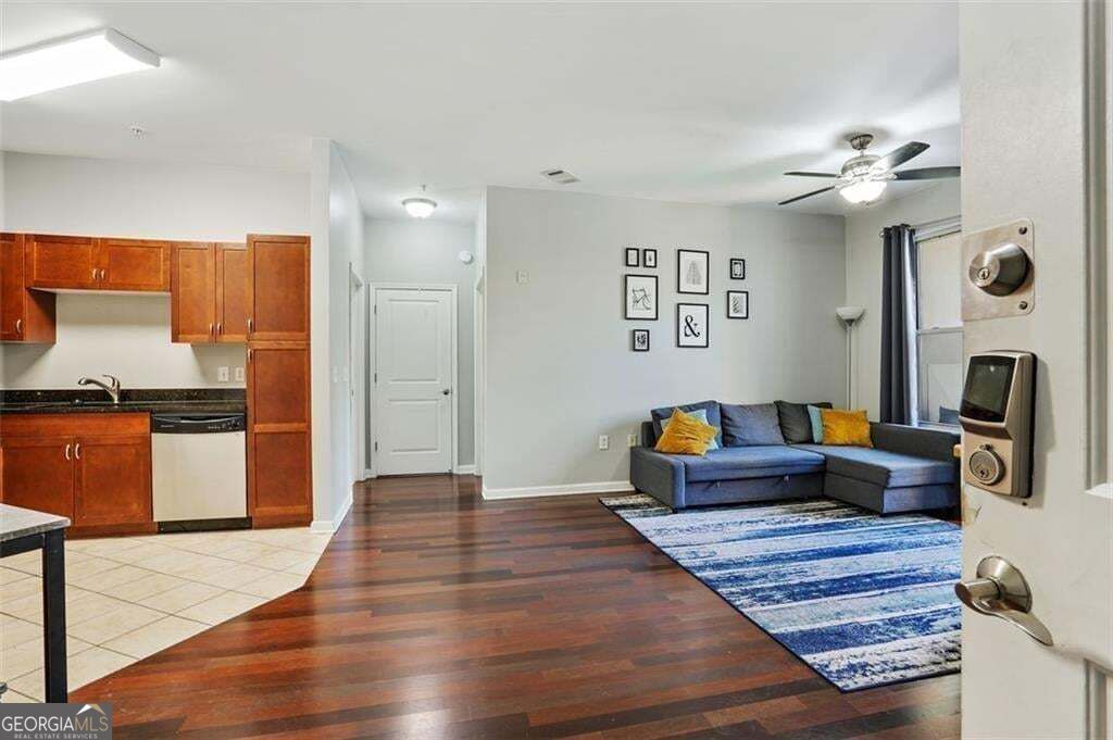 870 Mayson Turner Rd NW Unit 1127 — photo