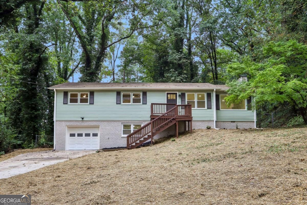 250 King Arthur Dr — photo