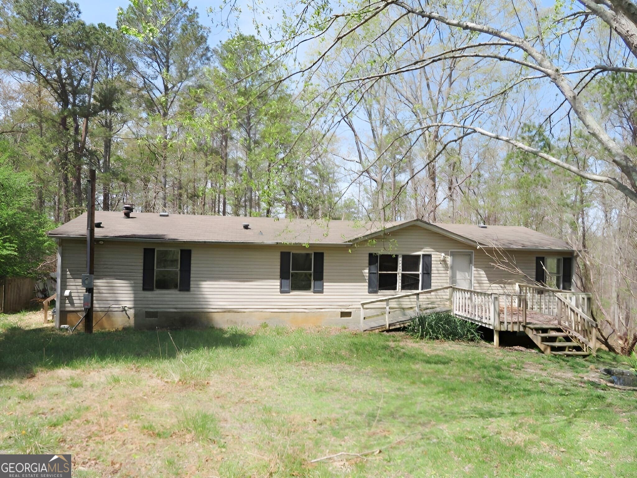 7020 Skyview Ct SE — photo