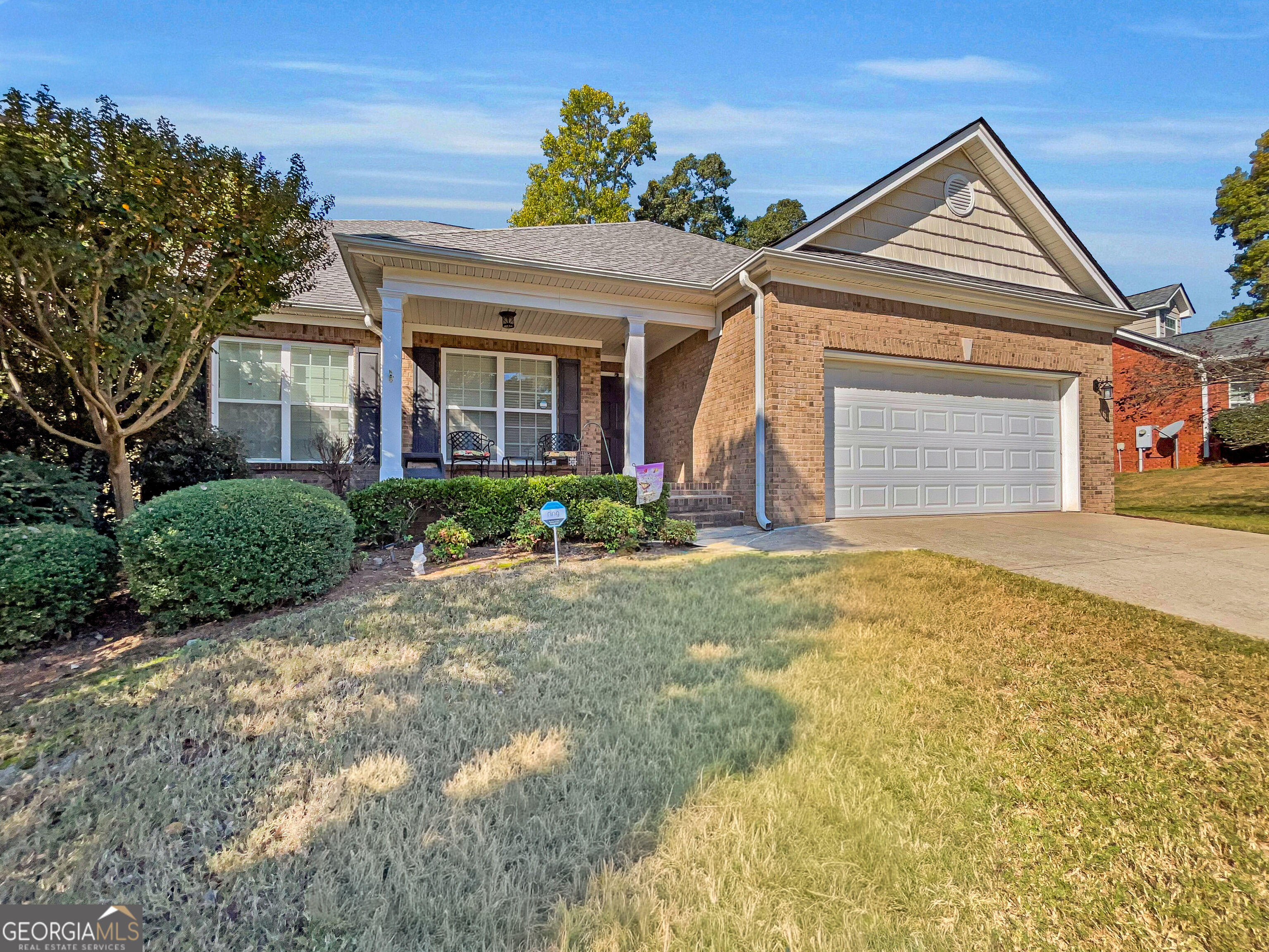 216 E Berkeshire Ct — photo