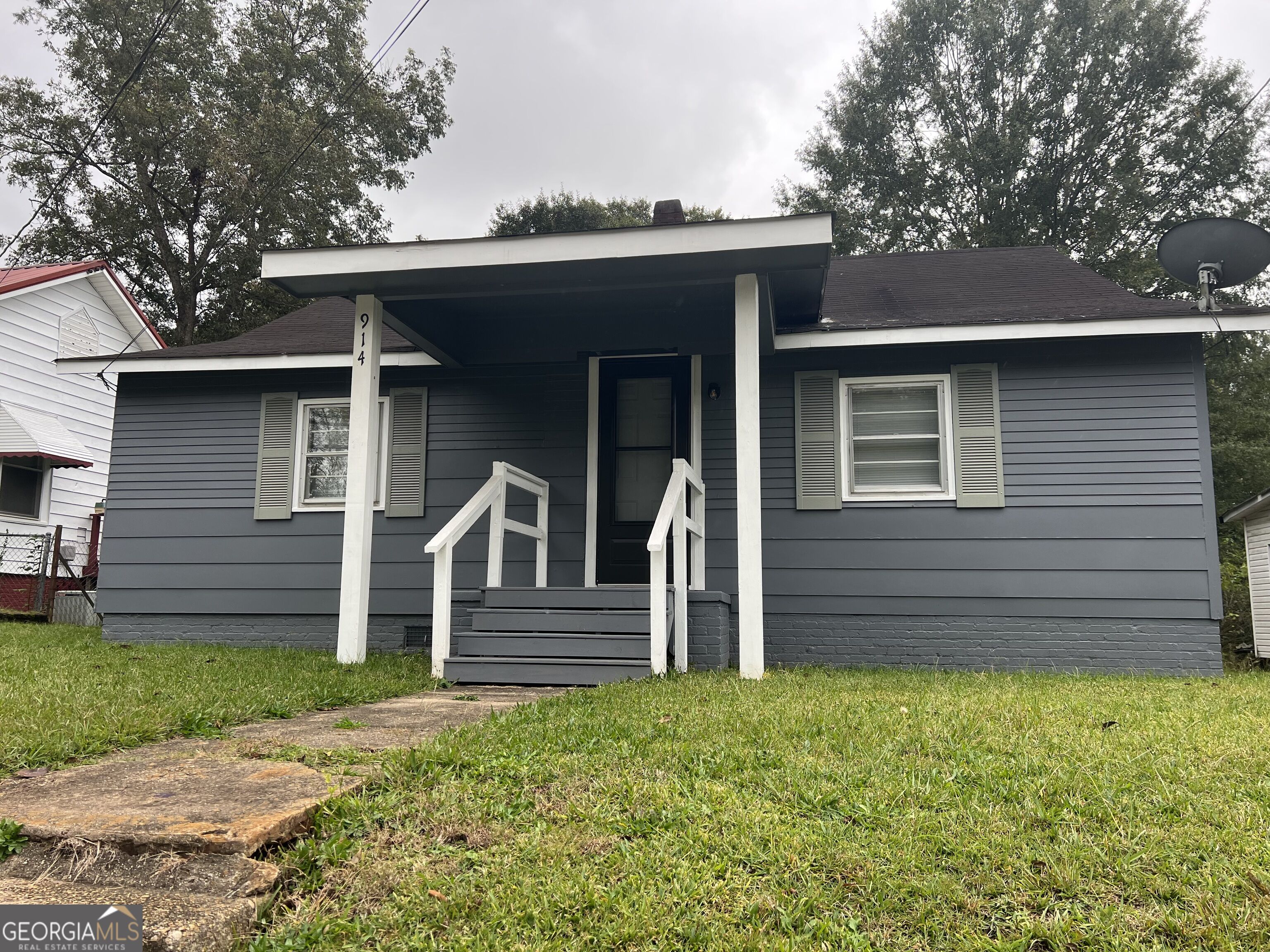 914 Greenville St — photo