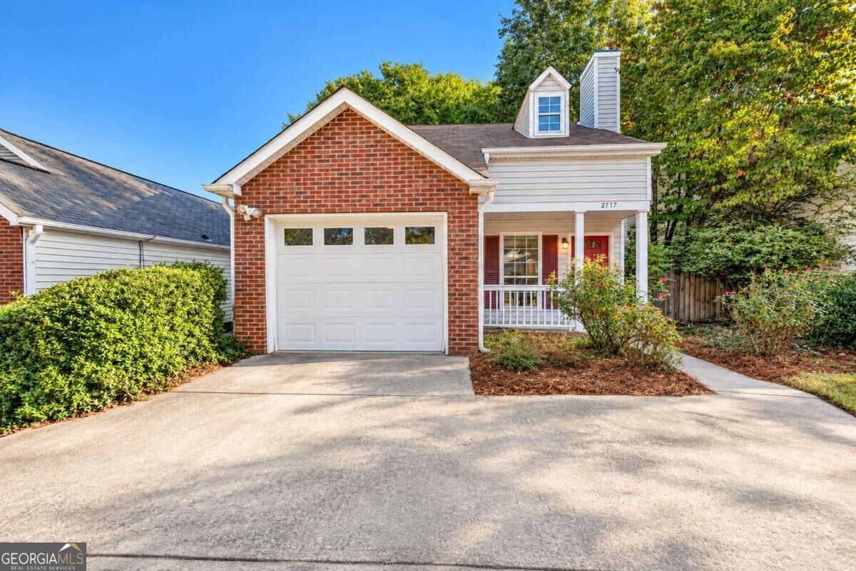 2717 Highland Rdg NW — photo