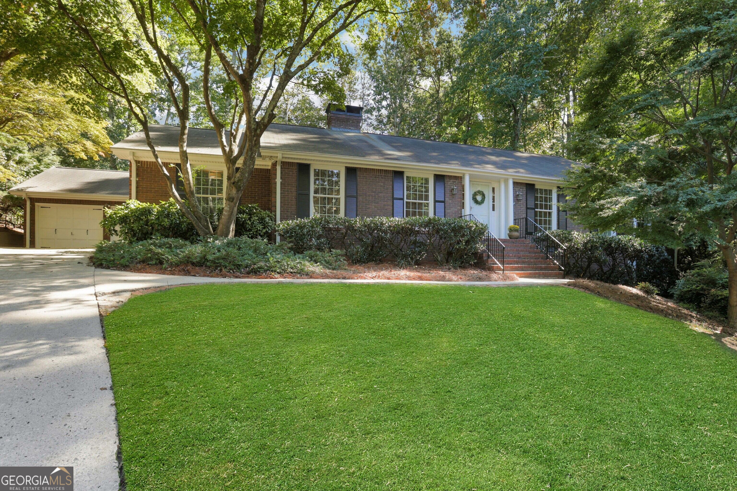 400 Hunters Glen Ct — photo