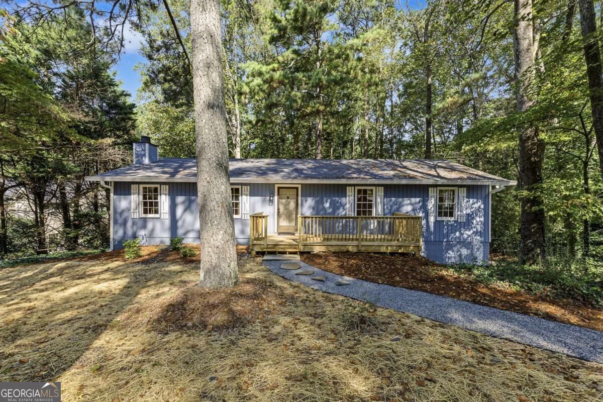 1887 Beaver Dam Ln NE — photo
