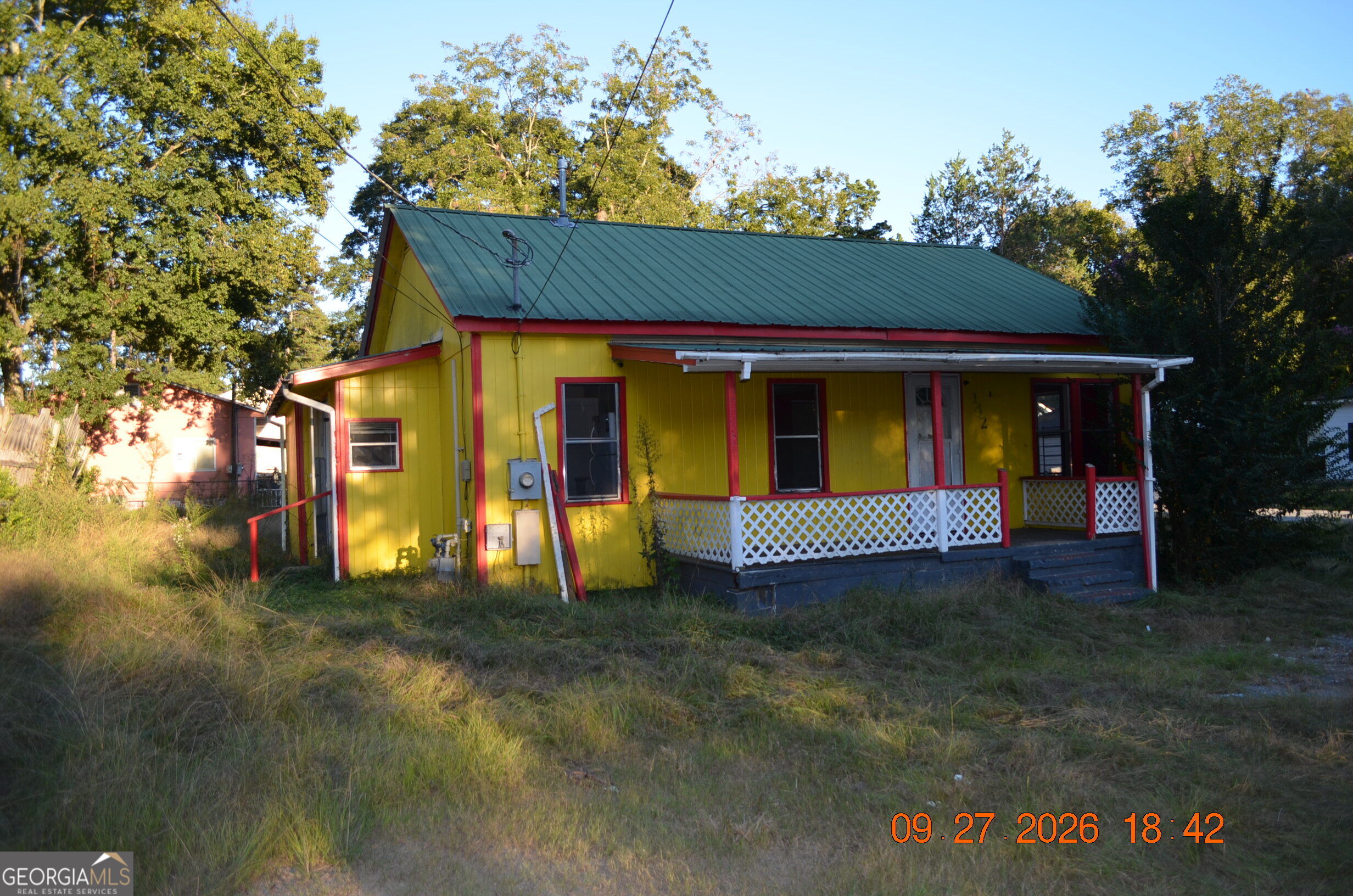 142 S Main St — photo