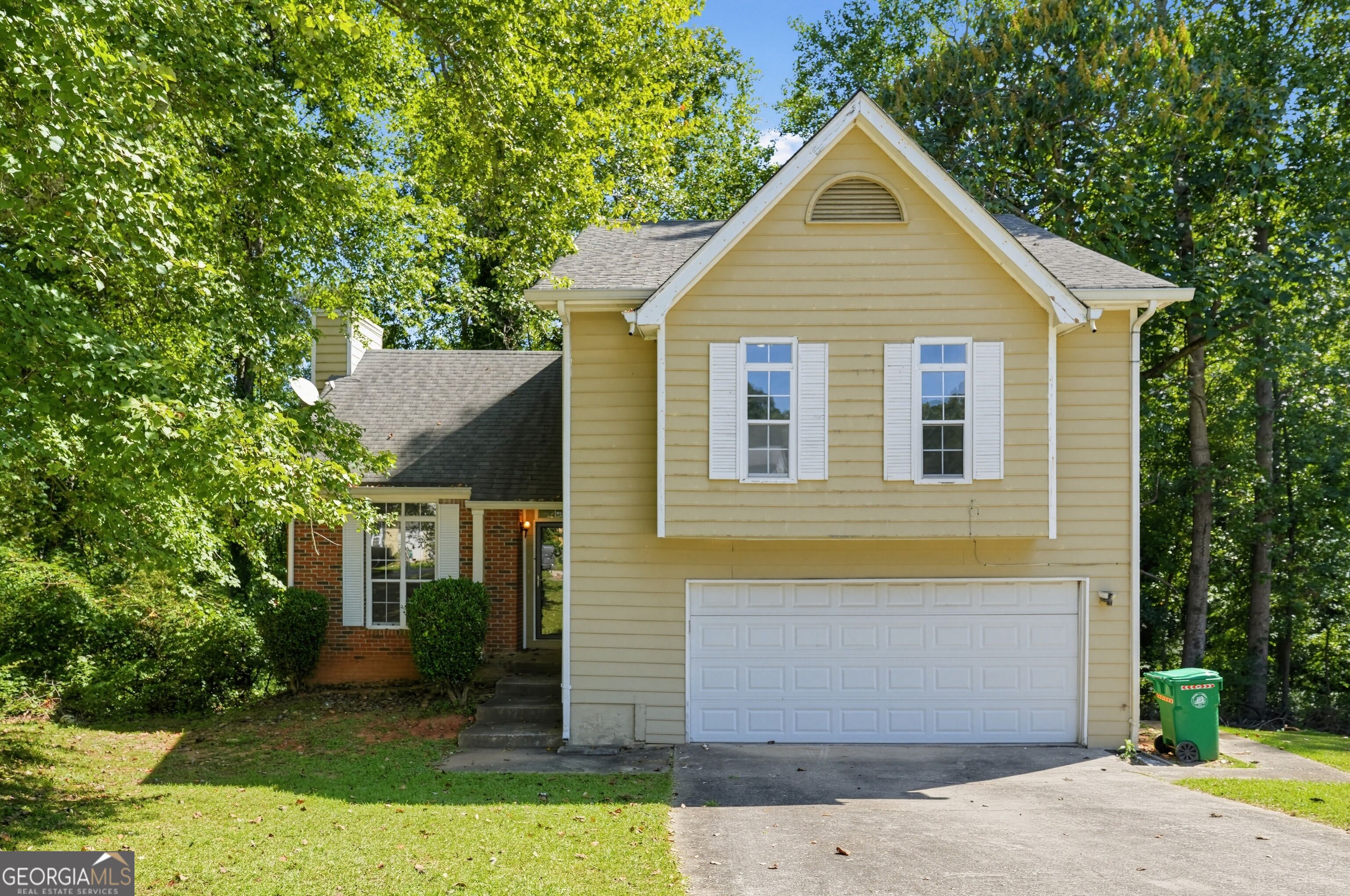 1207 Tyne Way — photo