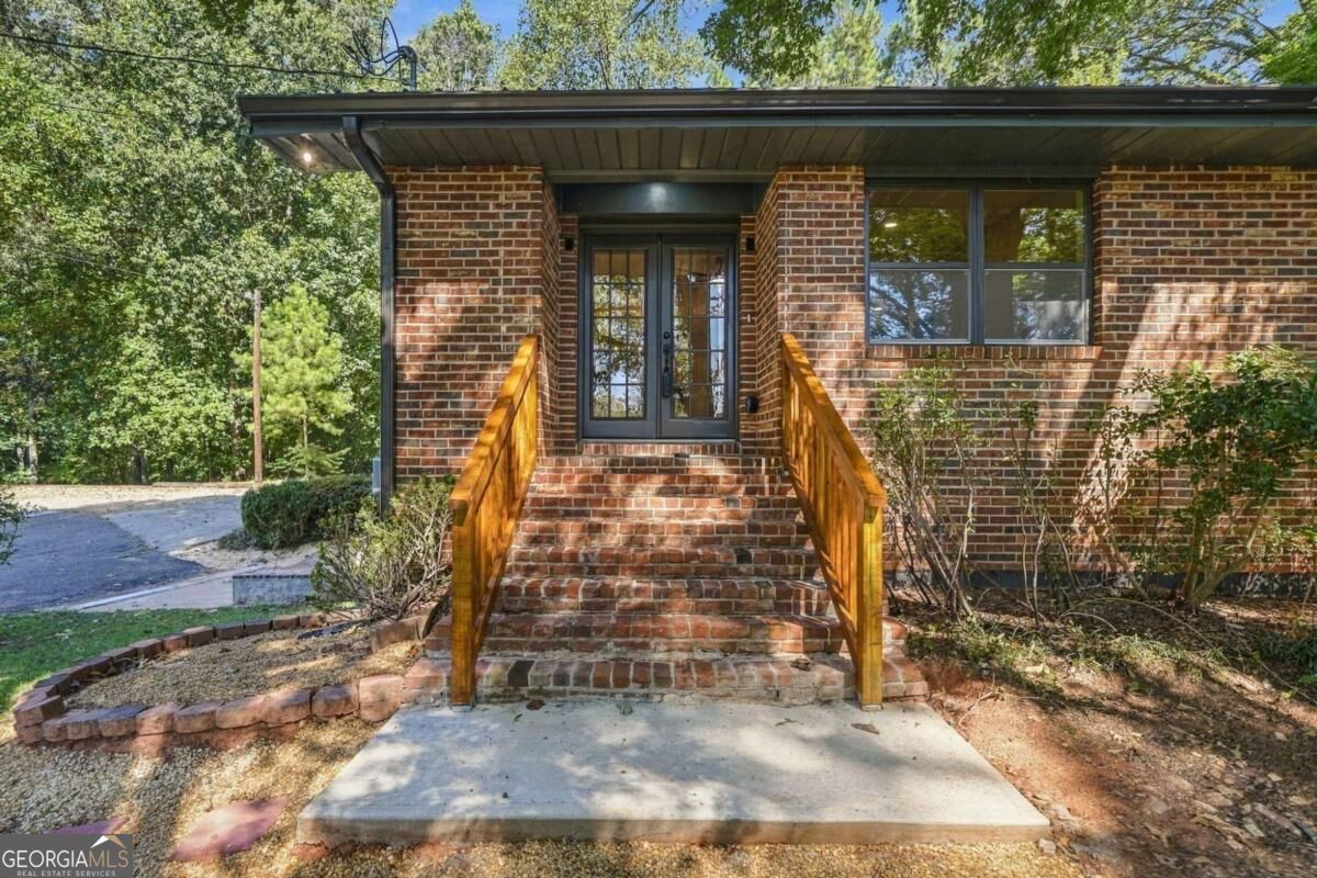 142 Ann Dr — photo