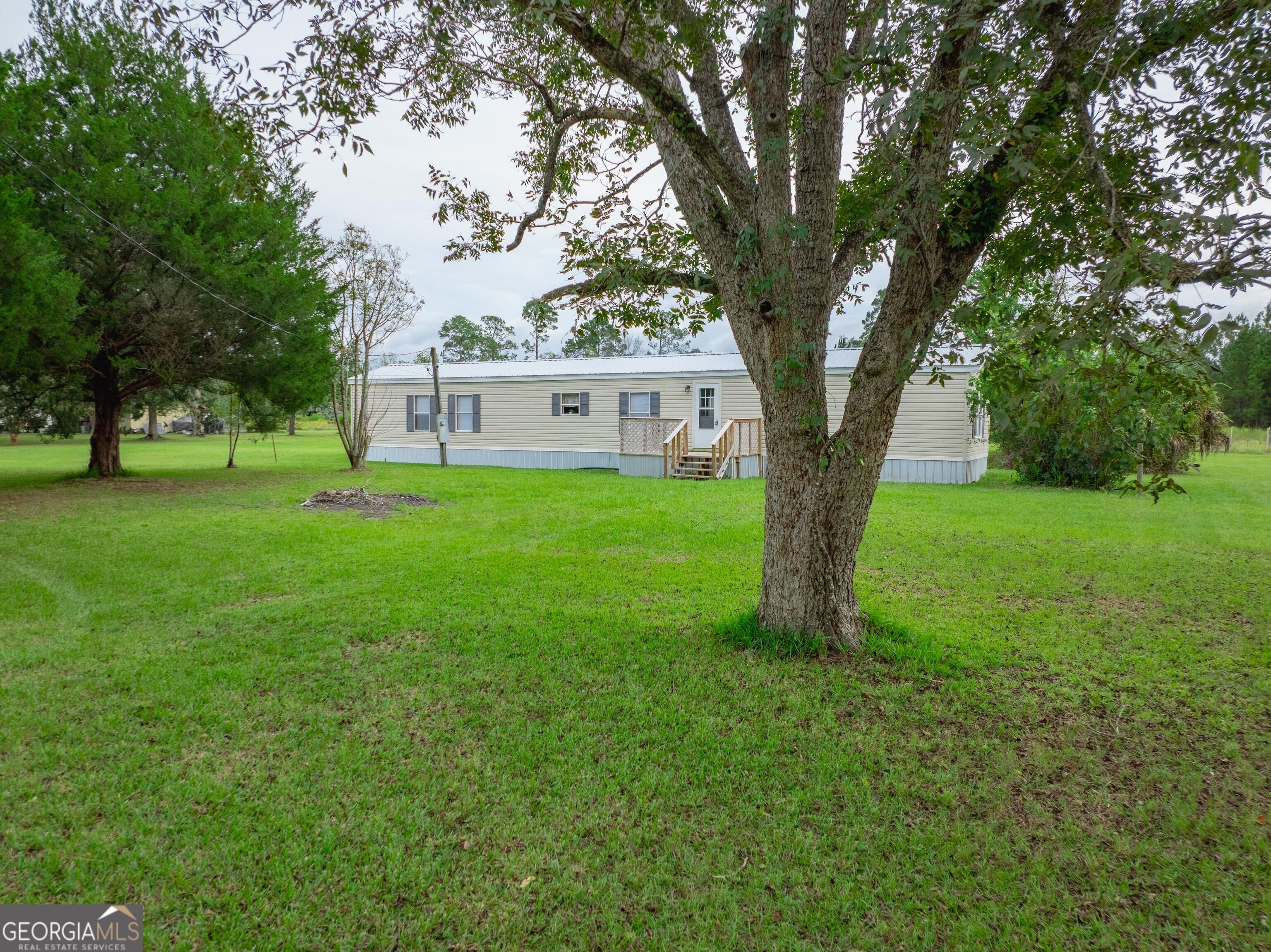 601 Walker Rd — photo