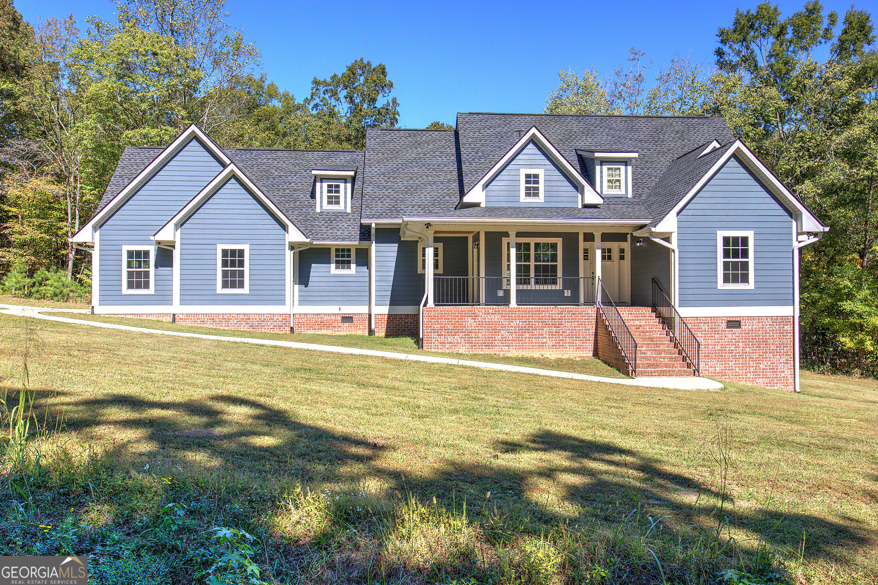 400 Lake View Cir — photo