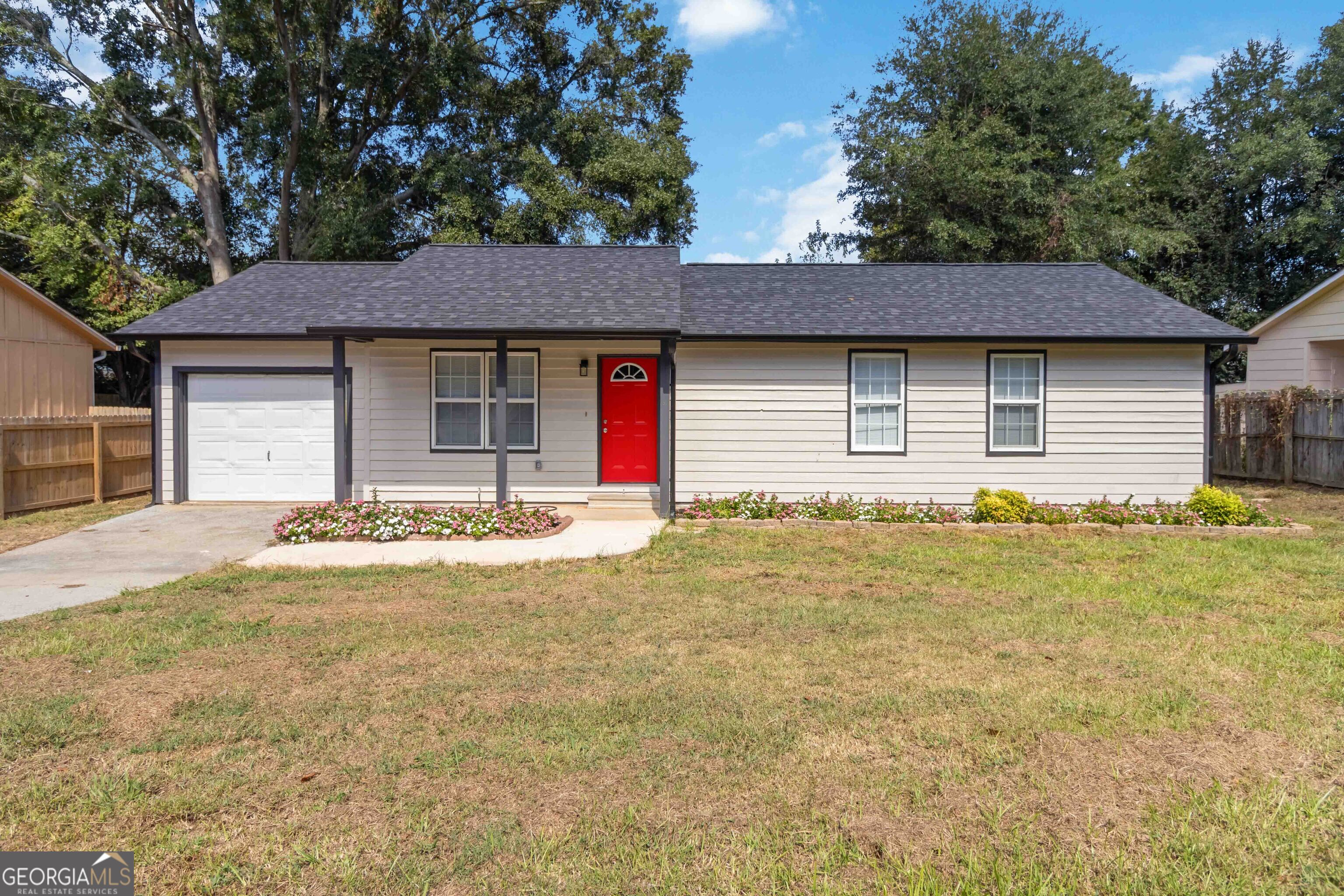 253 Deerfield Dr — photo