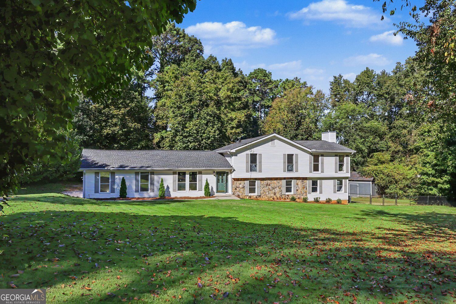 3852 Chattawood Dr NW — photo