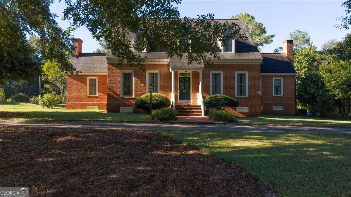 229 Antler Drive — photo